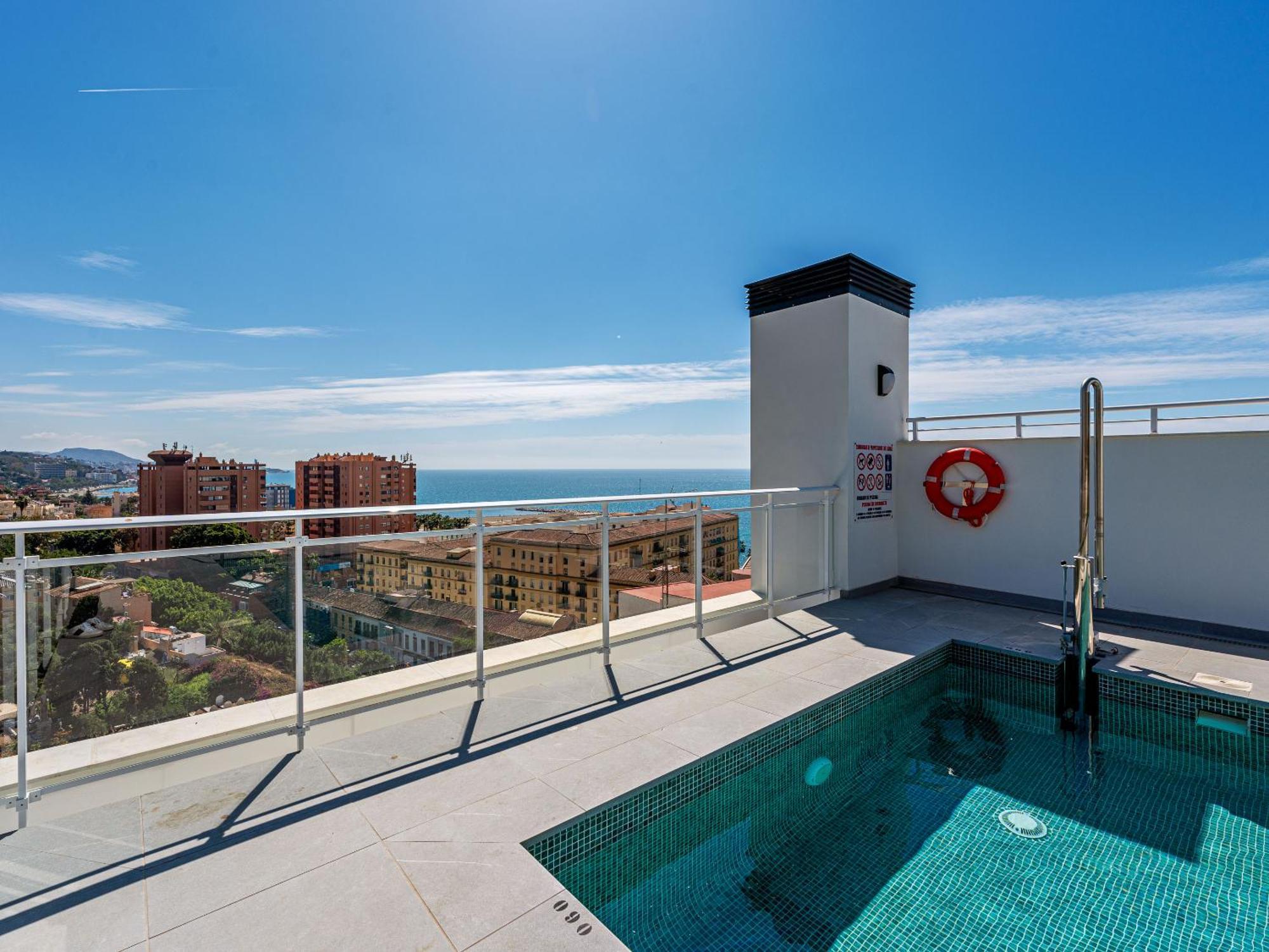 Apartment La Malagueta Pool & Parking Málaga